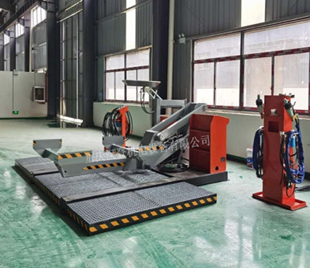 Adjustment and installation of dismantling equipment for scrapped cars in Qiannan Prefecture, Guizhou